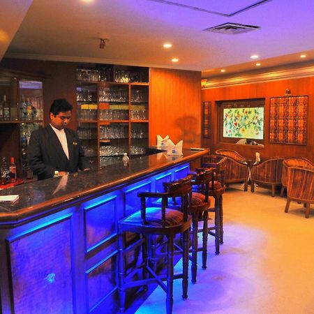 Nalapad'S Hotel Bangalore International Restoran gambar